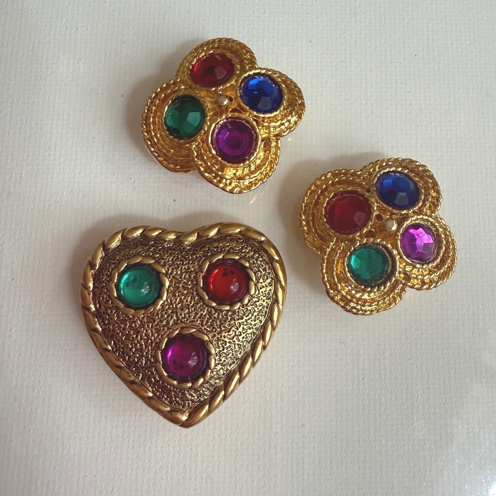 Vintage Gold Tone Jeweled Decorative Button Covers Set of 3 Heart & Clovers
